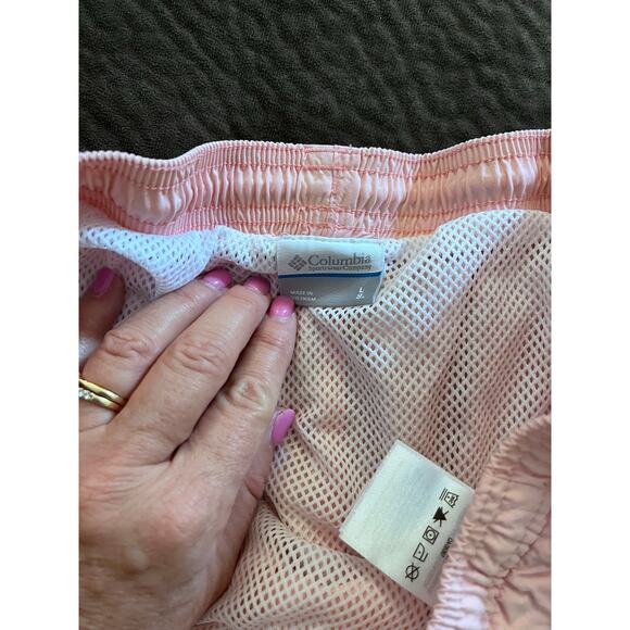 Lt Pink Columbia swim trunks size L - Picture 2 of 4